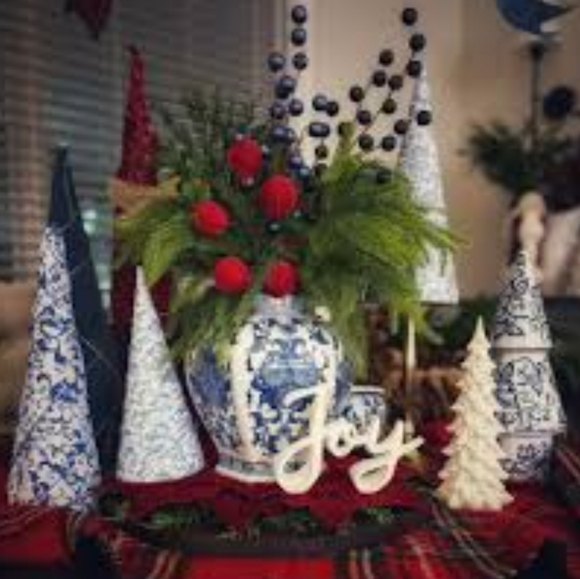 Mikasa 15in Blue and White Flower Chinoiserie Chinese Tiered Ceramic Tree - Picture 6 of 6